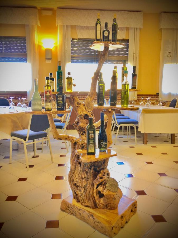 大街酒店 Beas de Segura 外观 照片